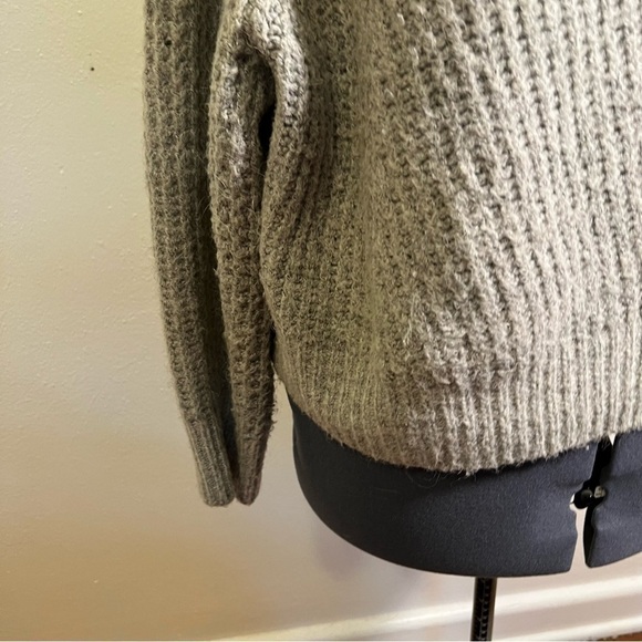 Leith Crewneck Oversized Chunky Sweater Light Gray - Picture 7 of 12